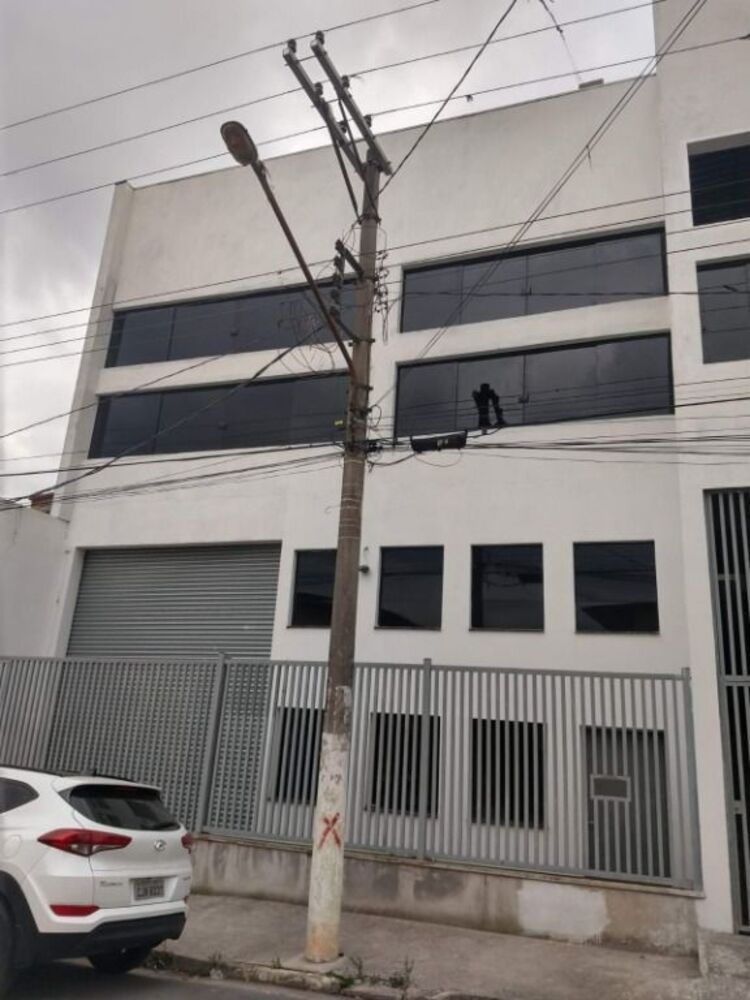 Depósito-Galpão-Armazém à venda e aluguel, 575m² - Foto 1