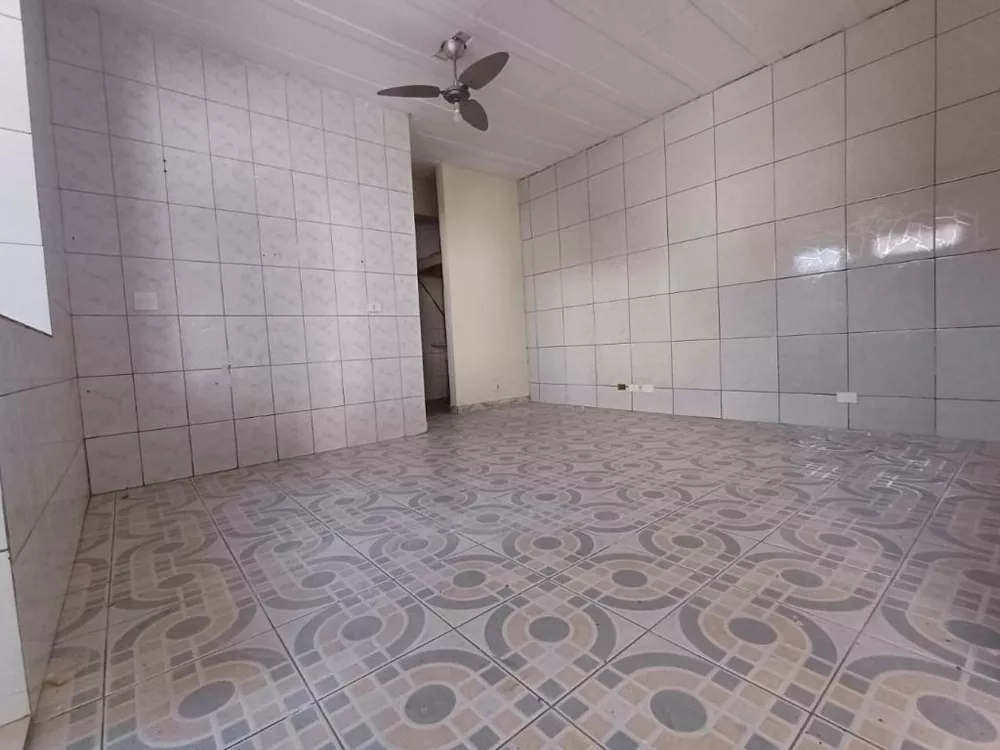 Sobrado para alugar com 2 quartos, 70m² - Foto 4