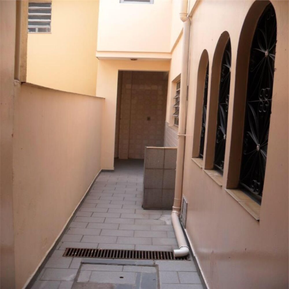 Sobrado à venda com 3 quartos, 200m² - Foto 4