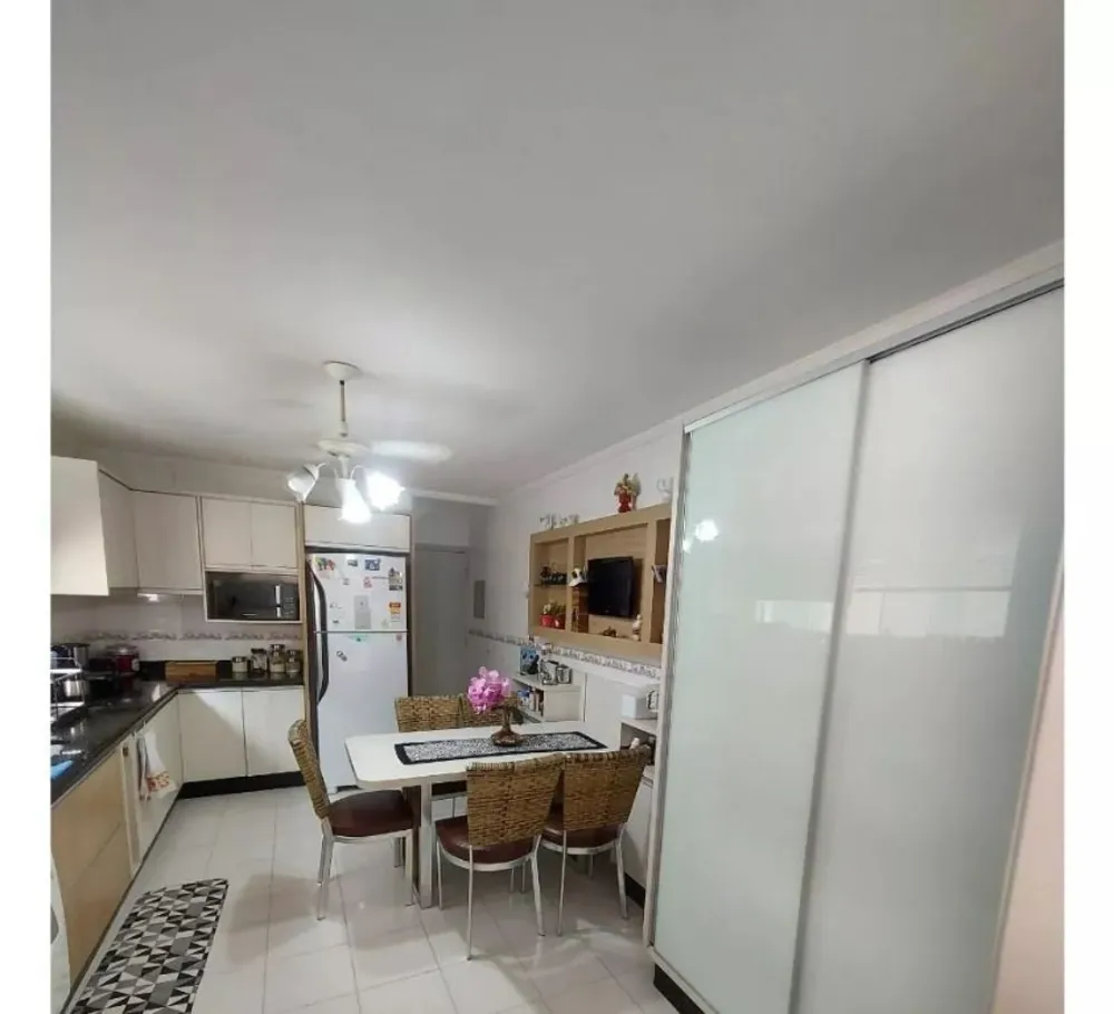 Sobrado, 4 quartos, 228 m² - Foto 3