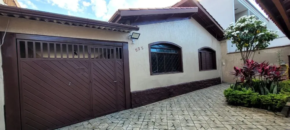 Casa, 3 quartos, 180 m² - Foto 2
