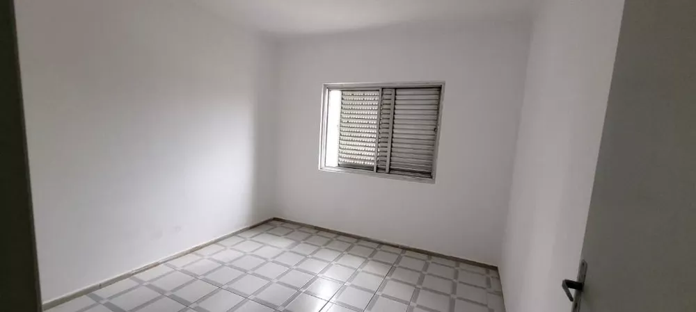 Apartamento à venda com 2 quartos, 62m² - Foto 3