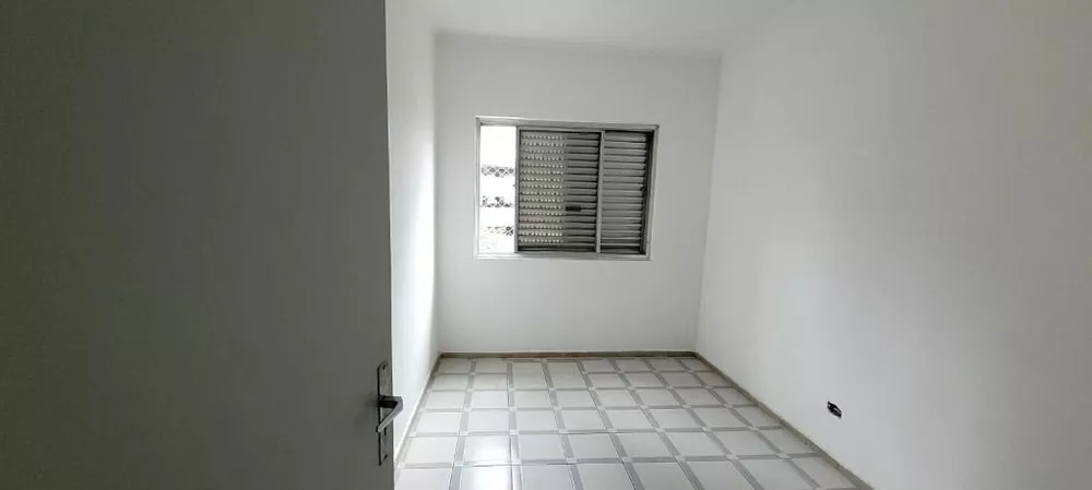 Apartamento à venda com 2 quartos, 62m² - Foto 4