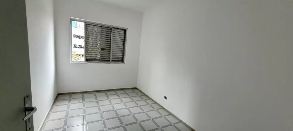 Apartamento à venda com 2 quartos, 62m² - Foto 2