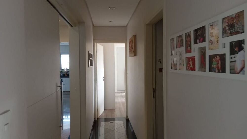 Apartamento à venda com 3 quartos, 135m² - Foto 3