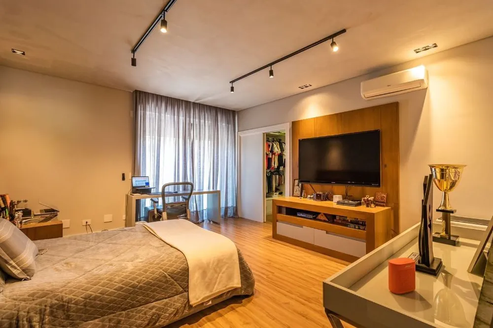 Casa, 5 quartos, 700 m² - Foto 1