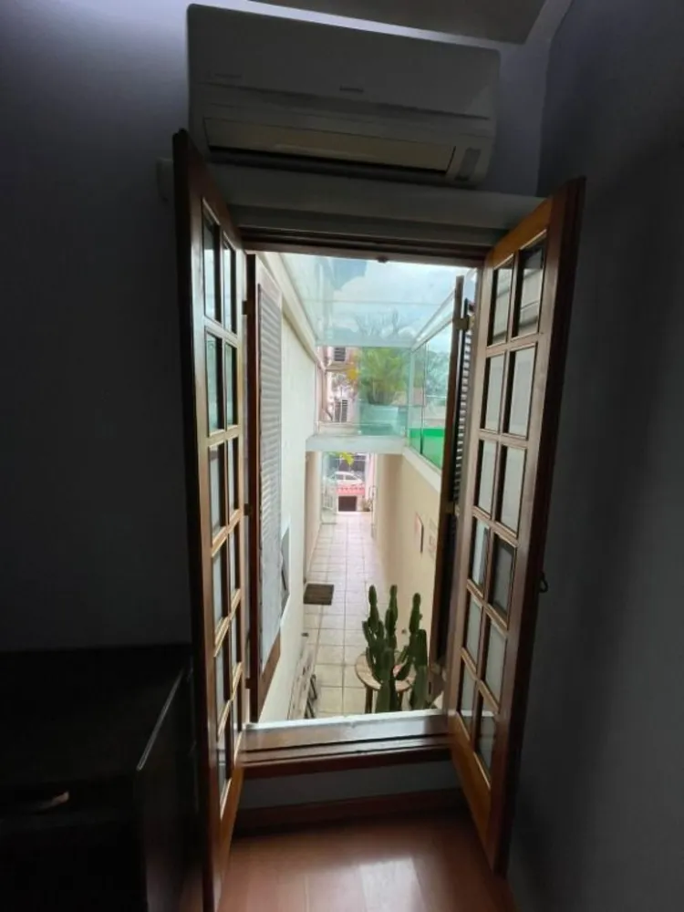 Sobrado, 3 quartos, 210 m² - Foto 2