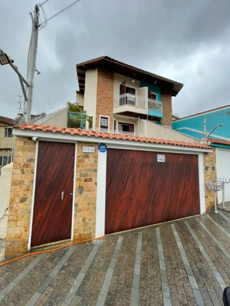 Sobrado, 3 quartos, 210 m² - Foto 1