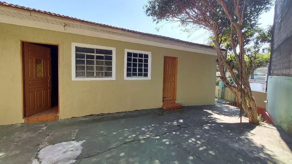 Casa à venda com 2 quartos, 69m² - Foto 1