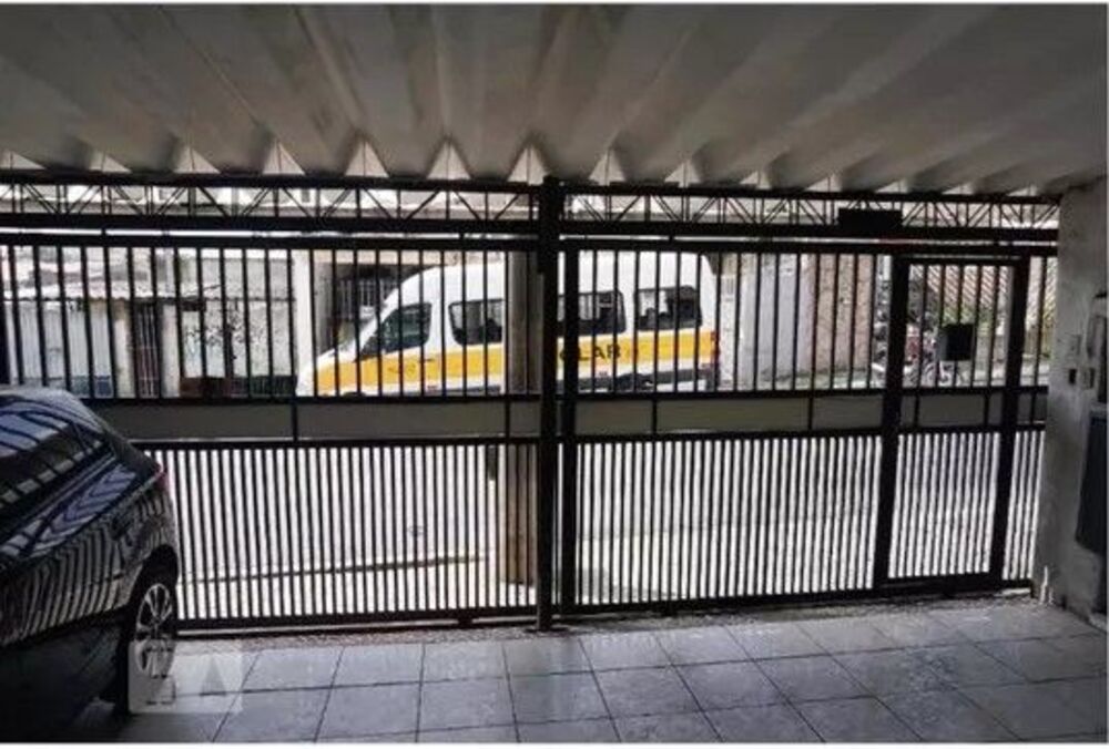 Casa à venda com 4 quartos, 280m² - Foto 2