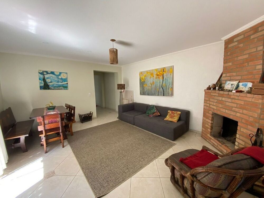 Casa, 4 quartos, 250 m² - Foto 1
