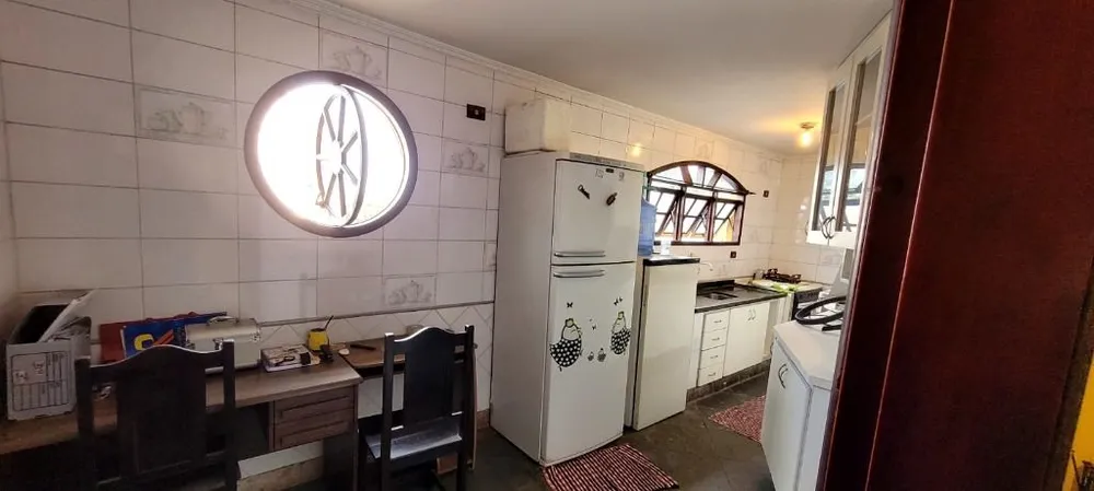 Sobrado, 3 quartos, 195 m² - Foto 3