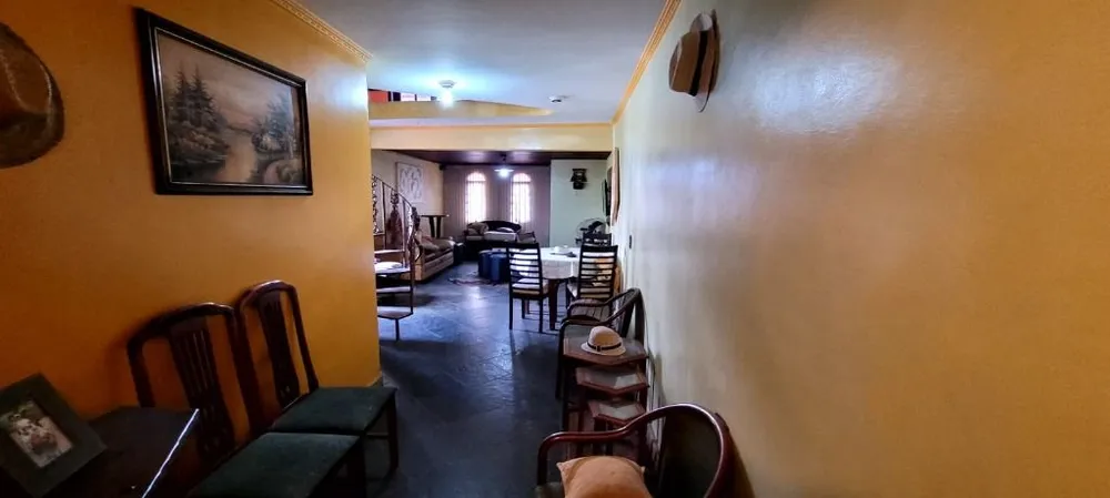 Sobrado, 3 quartos, 195 m² - Foto 1