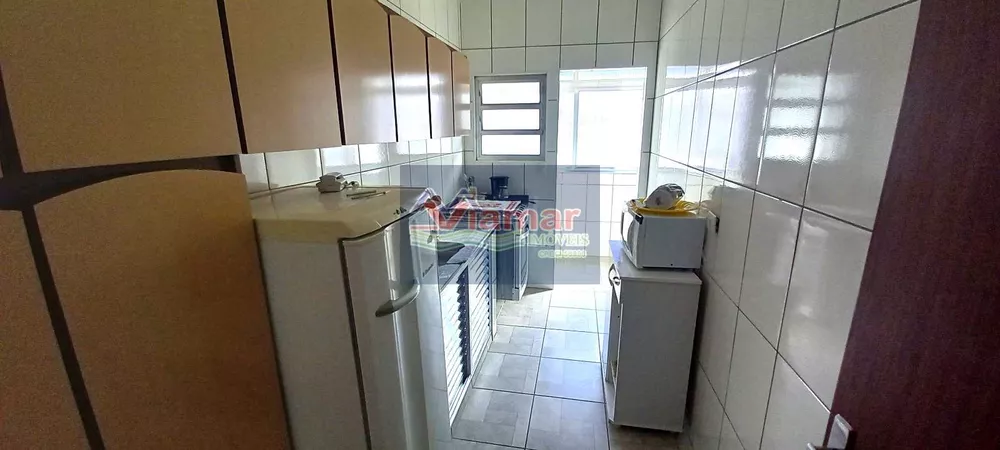 Apartamento à venda com 2 quartos, 70m² - Foto 4