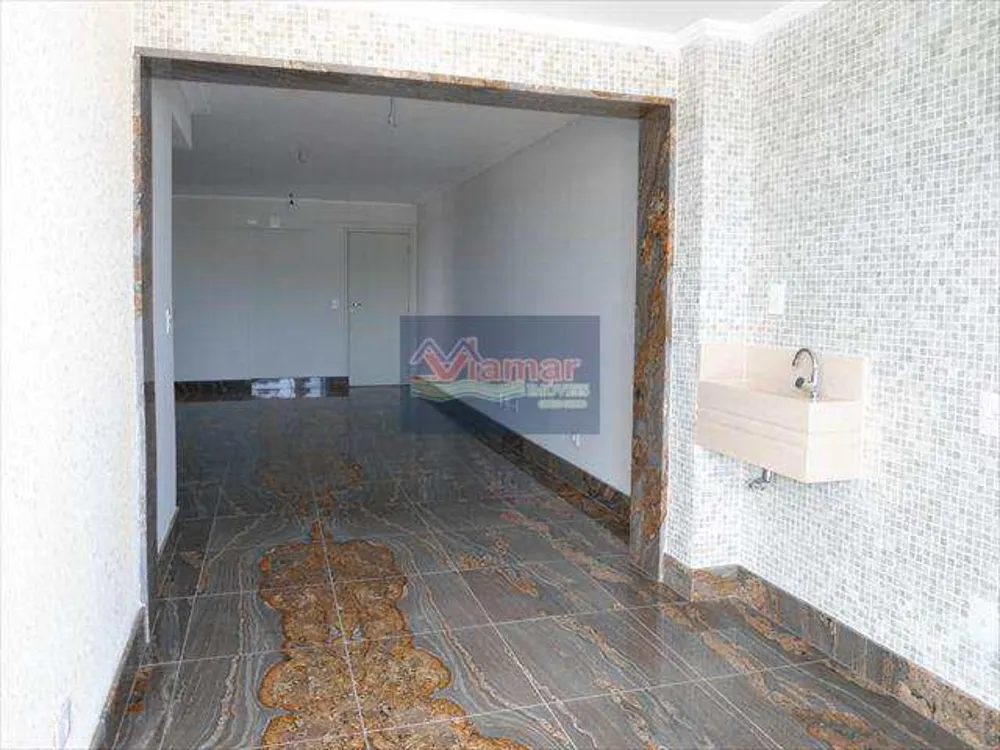 Cobertura, 3 quartos, 220 m² - Foto 2