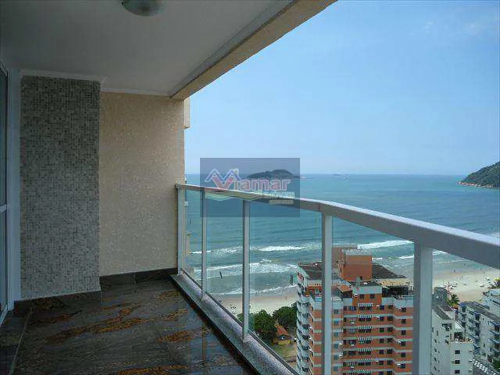 Cobertura, 3 quartos, 220 m² - Foto 2