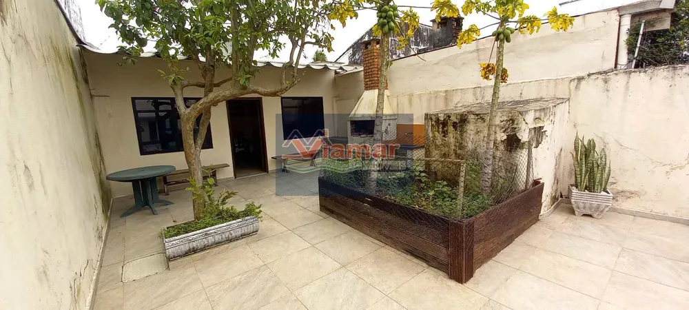 Casa, 4 quartos, 160 m² - Foto 1