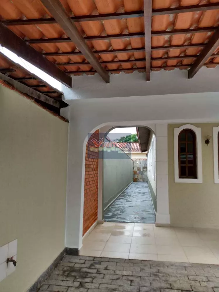 Casa à venda com 3 quartos, 180m² - Foto 6