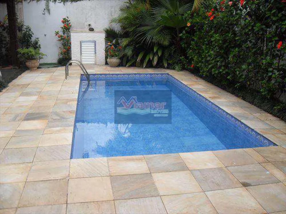 Casa, 5 quartos, 265 m² - Foto 2
