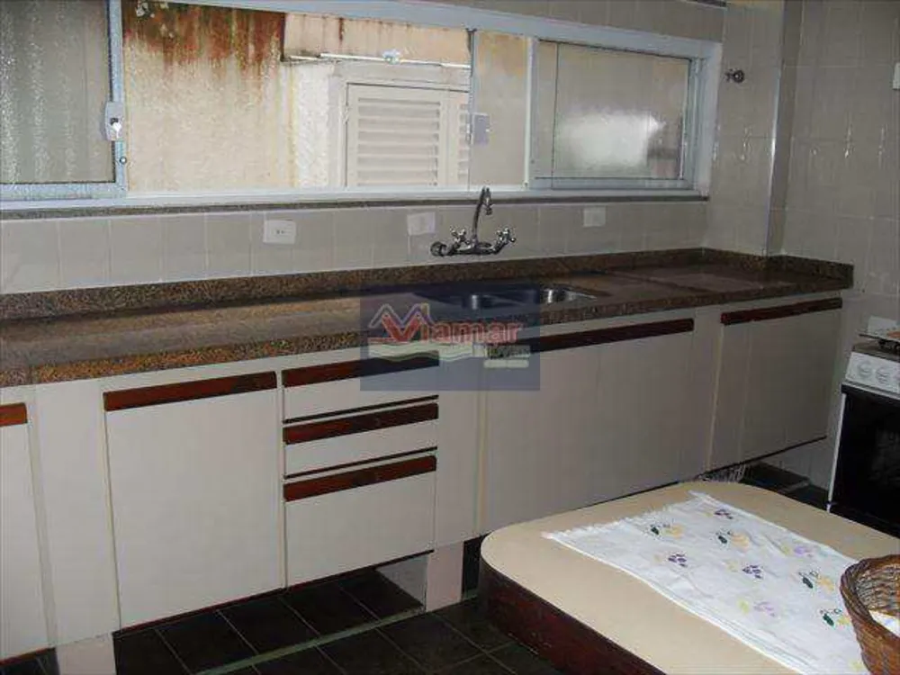 Casa, 5 quartos, 265 m² - Foto 11