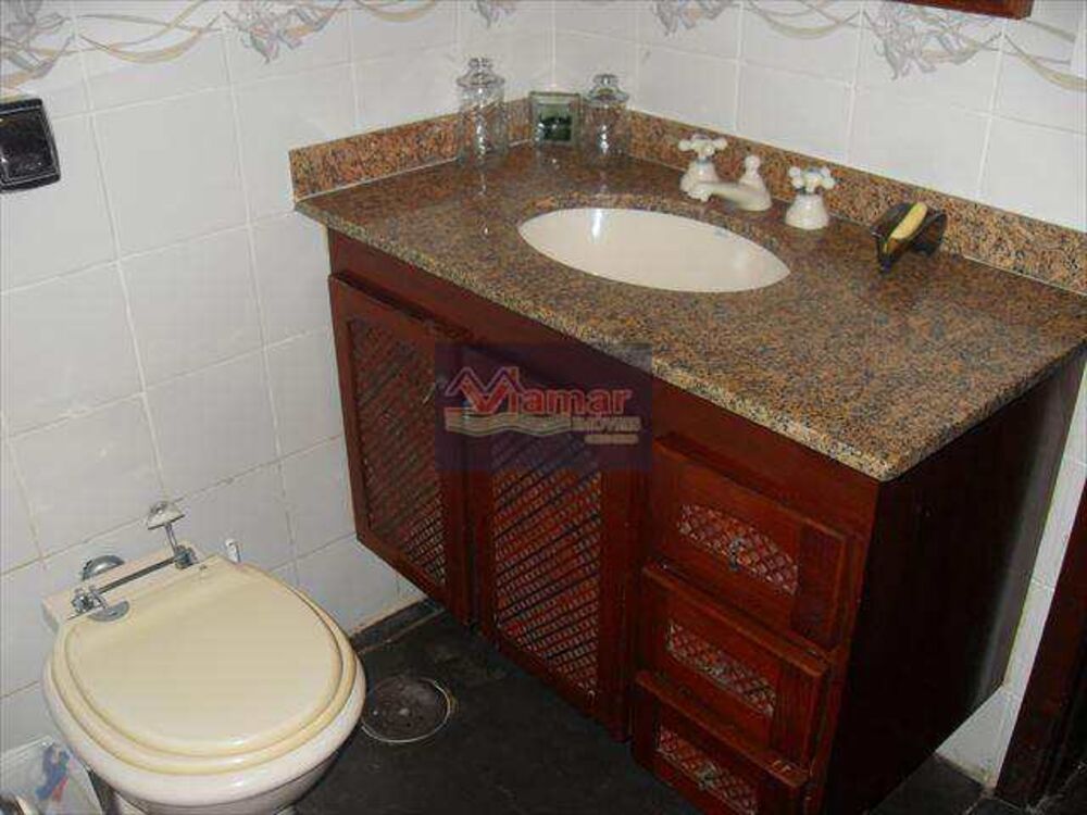 Casa à venda com 5 quartos, 265m² - Foto 5