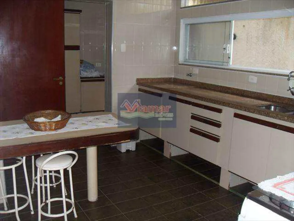 Casa, 5 quartos, 265 m² - Foto 10