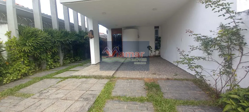 Casa, 4 quartos, 290 m² - Foto 1