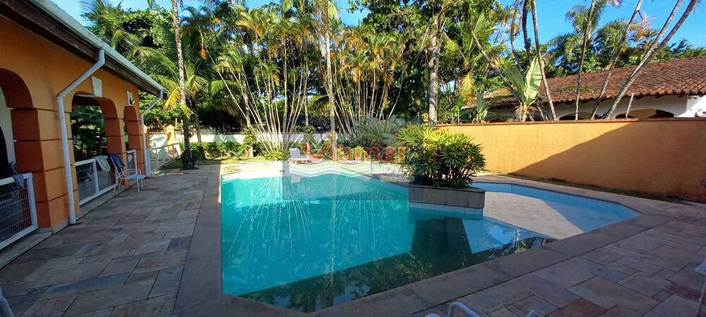 Casa, 5 quartos, 361 m² - Foto 2