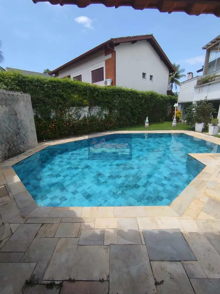 Casa, 4 quartos, 353 m² - Foto 1