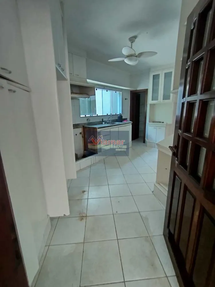 Casa, 4 quartos, 353 m² - Foto 8