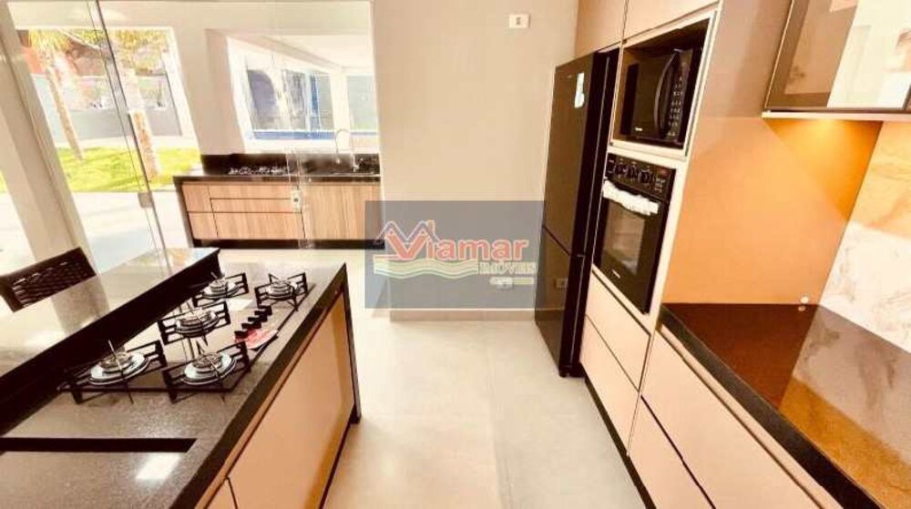 Casa, 3 quartos, 250 m² - Foto 1