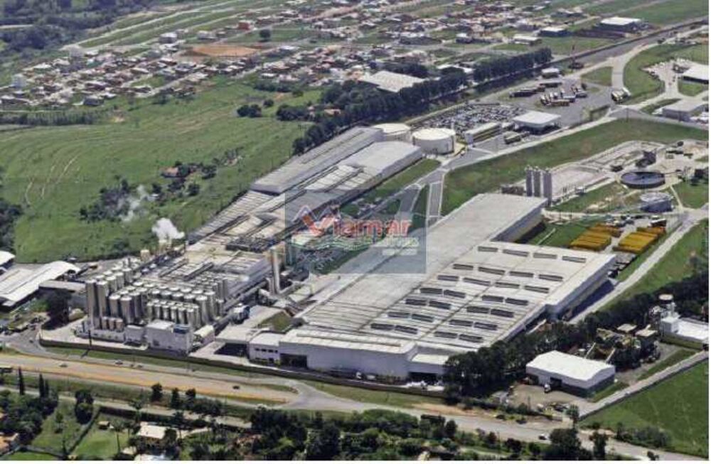 Prédio Inteiro, 1000000 m² - Foto 1