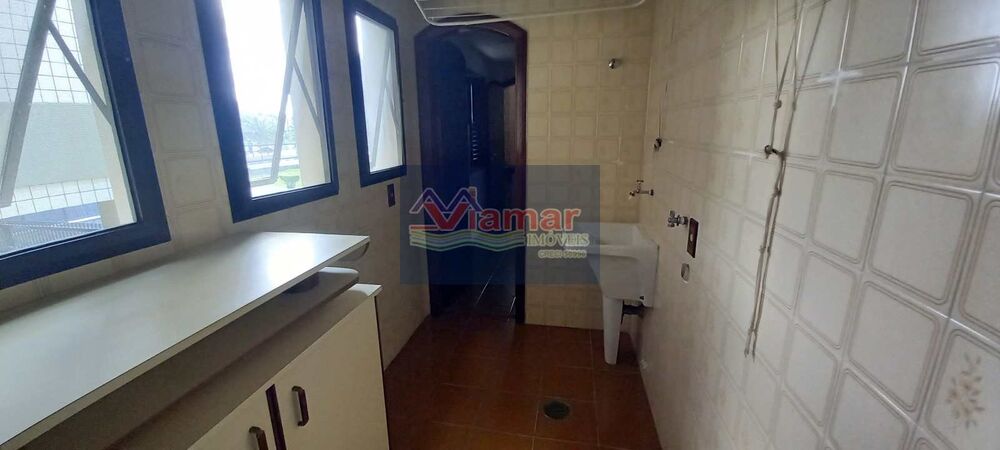 Apartamento, 3 quartos, 130 m² - Foto 3