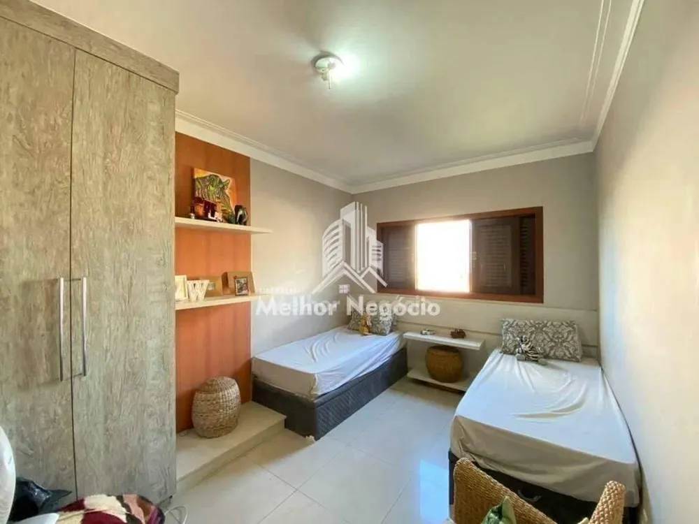 Casa, 4 quartos, 250 m² - Foto 1