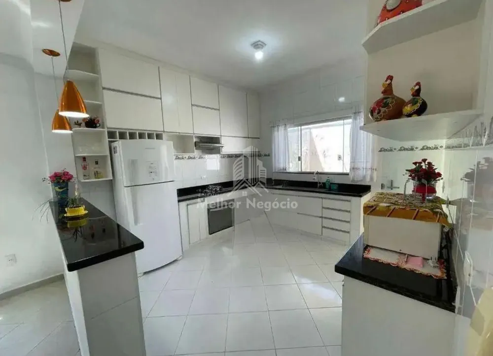 Casa, 3 quartos, 225 m² - Foto 3