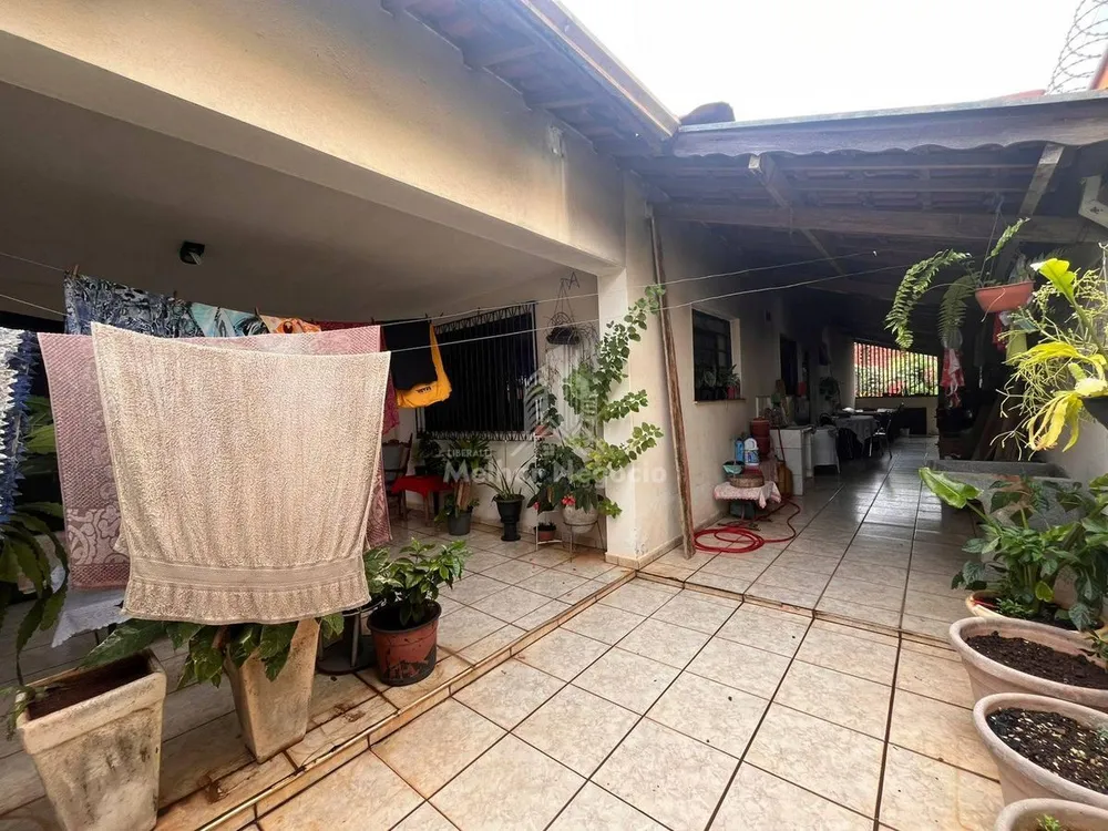 Casa, 3 quartos, 229 m² - Foto 1