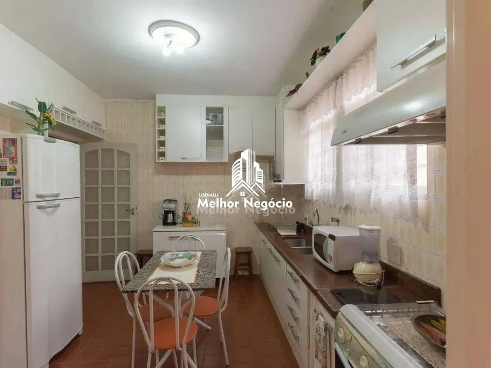 Casa, 3 quartos, 219 m² - Foto 1