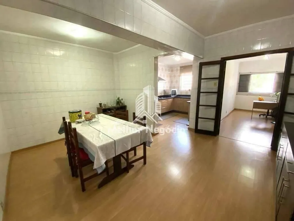 Casa, 5 quartos, 255 m² - Foto 1