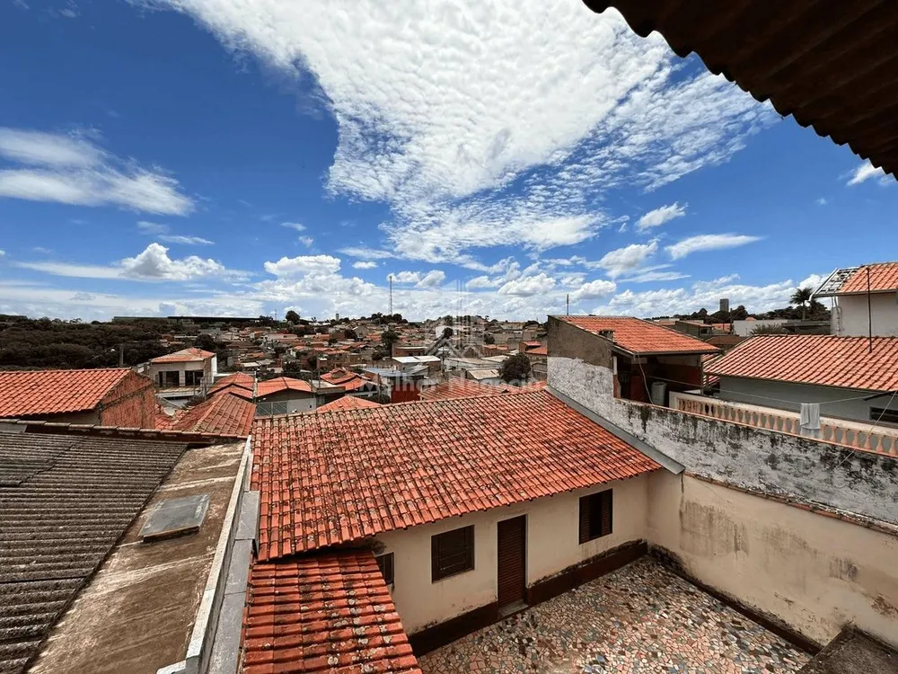 Casa, 4 quartos, 180 m² - Foto 1