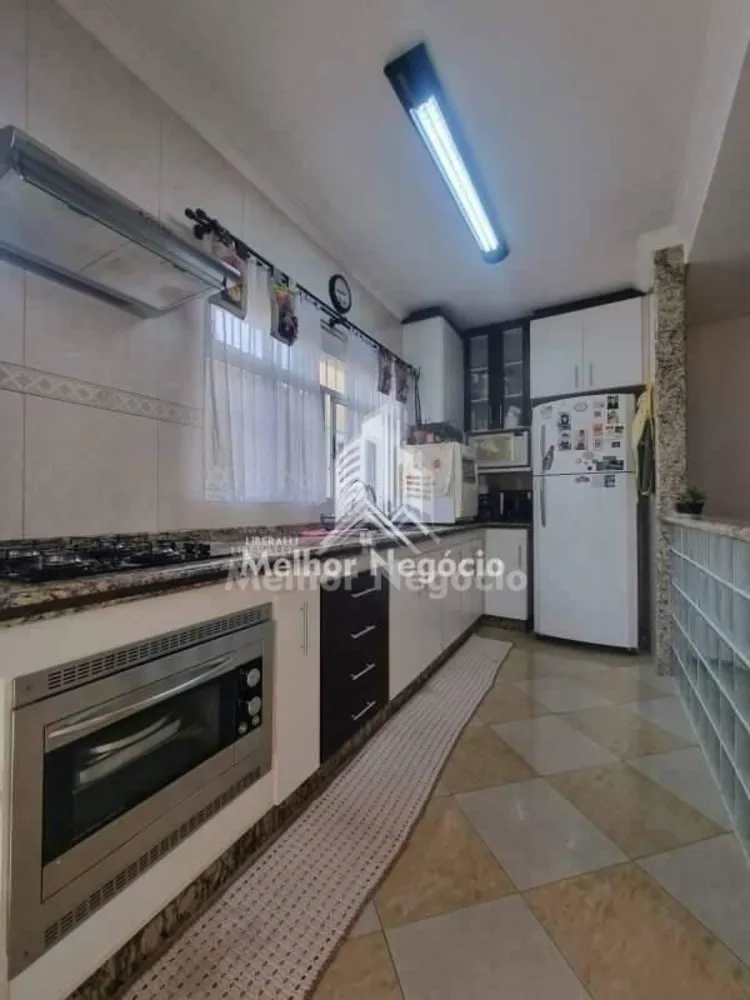 Casa, 3 quartos, 247 m² - Foto 3