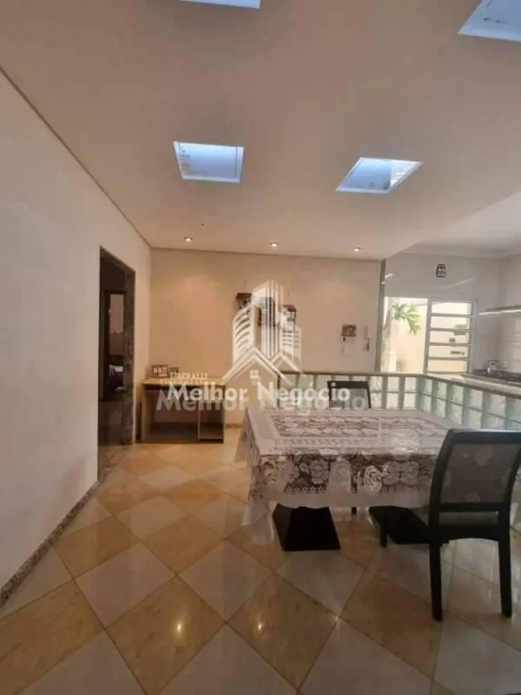 Casa, 3 quartos, 247 m² - Foto 2