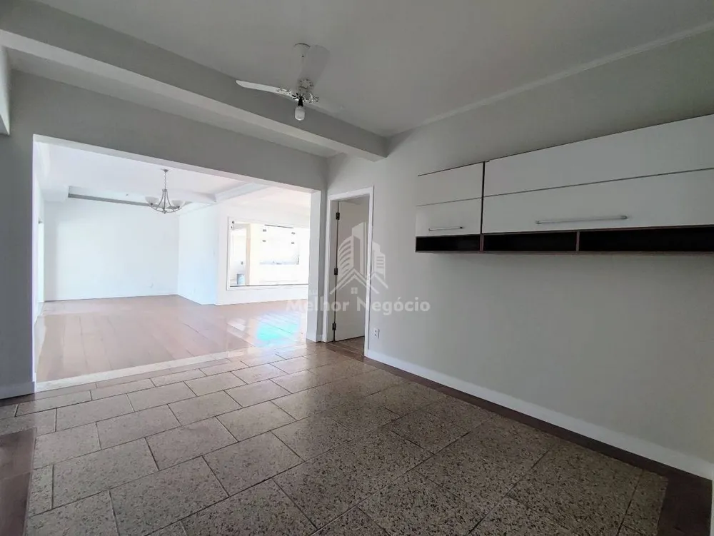 Casa, 4 quartos, 560 m² - Foto 1