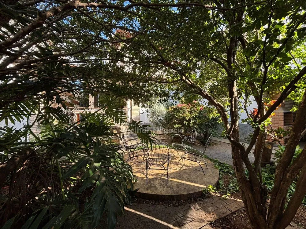 Casa, 4 quartos, 207 m² - Foto 1