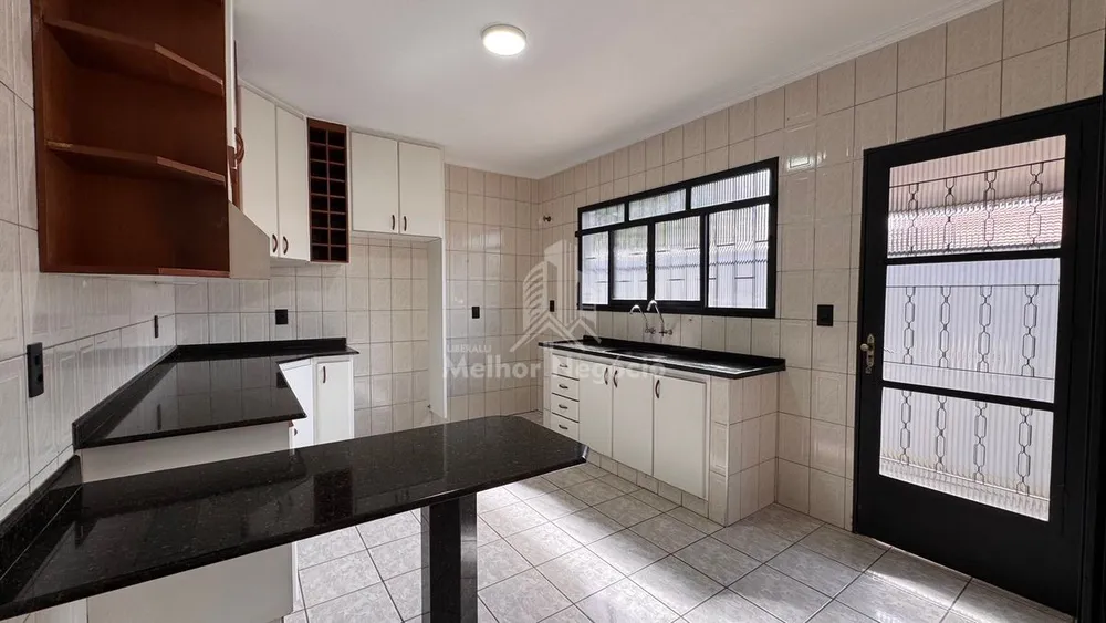 Casa, 3 quartos, 172 m² - Foto 2