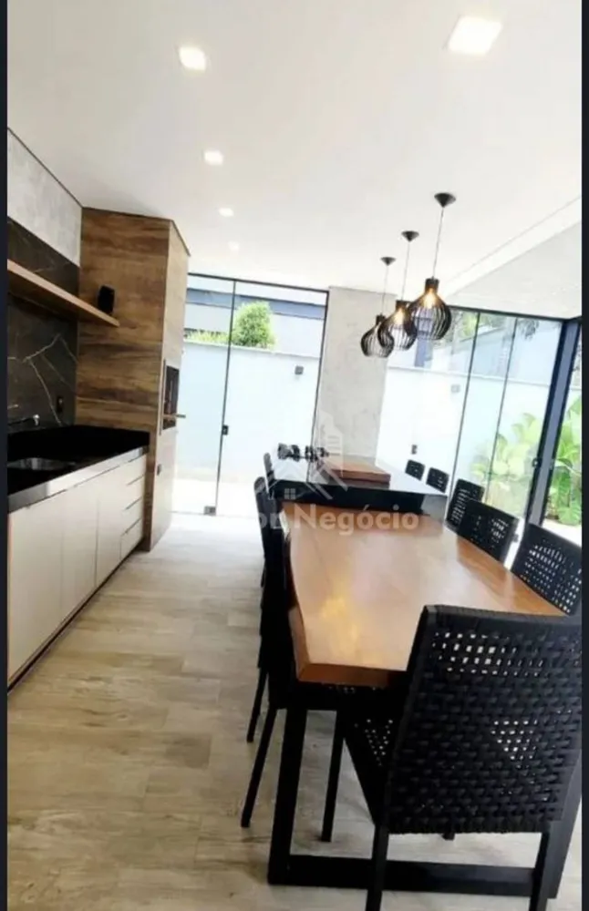 Casa, 4 quartos, 207 m² - Foto 4