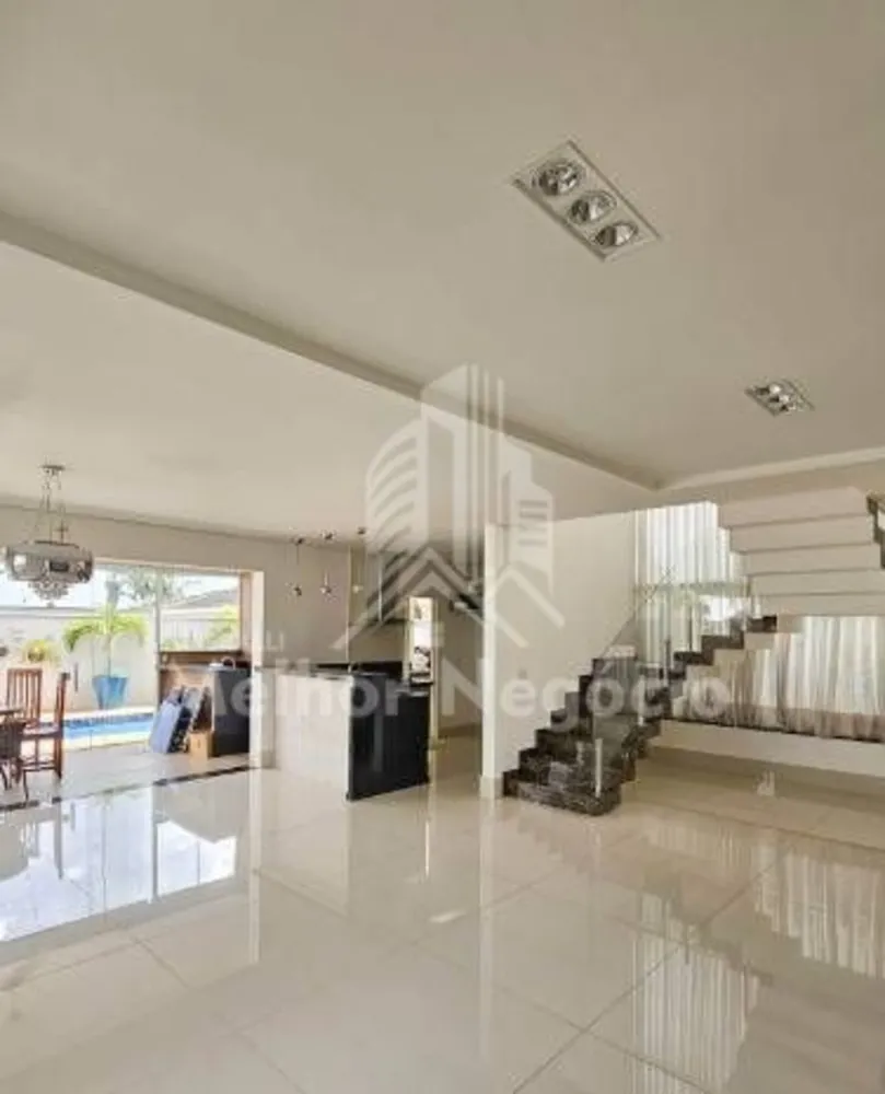 Casa, 3 quartos, 213 m² - Foto 1