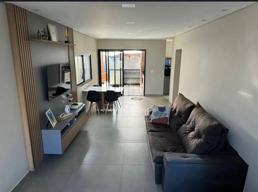 Casa, 4 quartos, 131 m² - Foto 1