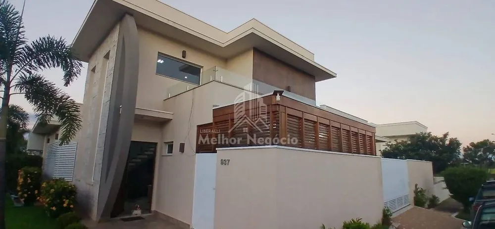 Casa, 3 quartos, 222 m² - Foto 1