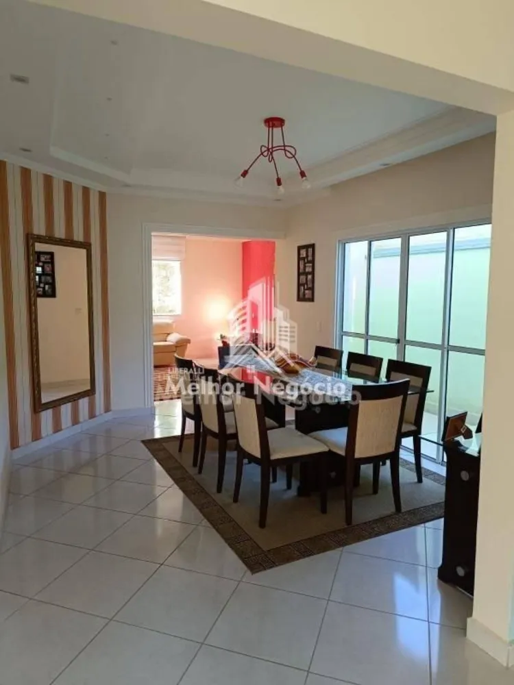 Casa, 3 quartos, 212 m² - Foto 1