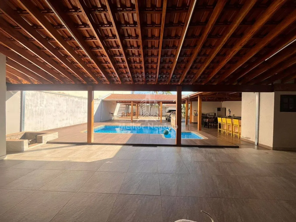 Casa, 3 quartos, 418 m² - Foto 1